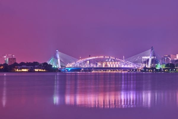 Экскурсия в город будущего Путраджая из Куала Лумпур 16.jpg Экскурсия в город будущего Путраджая из Куала Лумпур 16.jpg